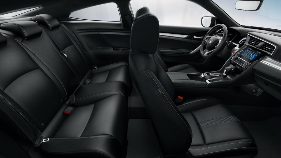 Интерьер Honda Civic Coupe (FC) 2018 года  (NA) (фото 4 из 7)